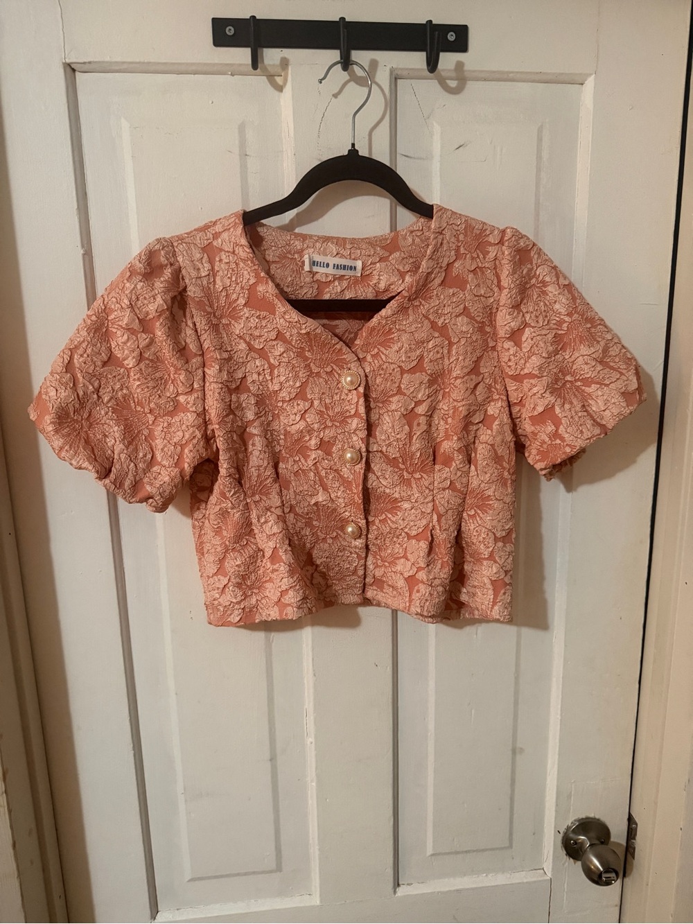Textured Peach Floral Short-Sleeve Button Front Blouse